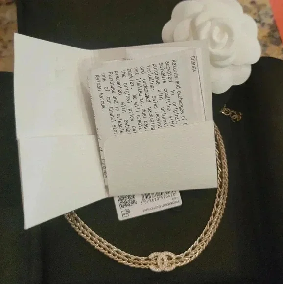Chanel Black Leather/Gold Chain Choker - Picture 4 of 4